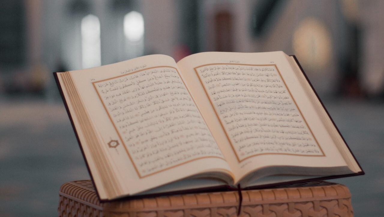 Menyelami Sejarah Al-Qur'an dan Perannya dalam Kehidupan Umat Islam