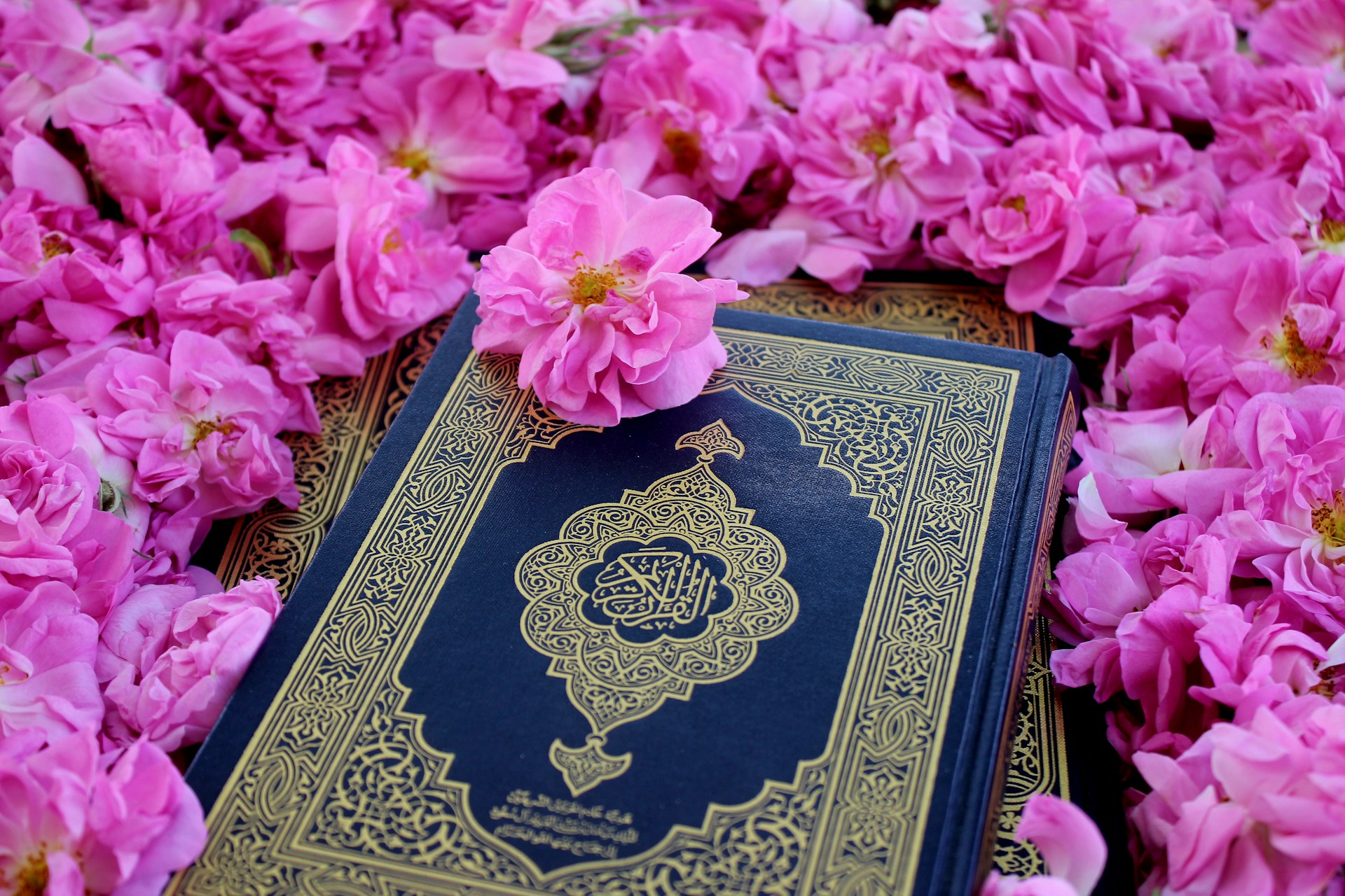 Memahami Apa Itu Asbabun Nuzul, Mengungkap Kisah Penting di Balik Turunnya Setiap Ayat Al-Qur'an