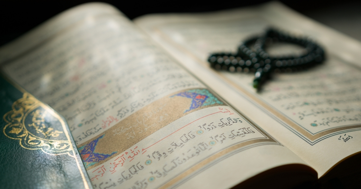 Mengurai Perbedaan Sanad Al-Qur'an, Menilik Jalur Qira'at dan Kitabah