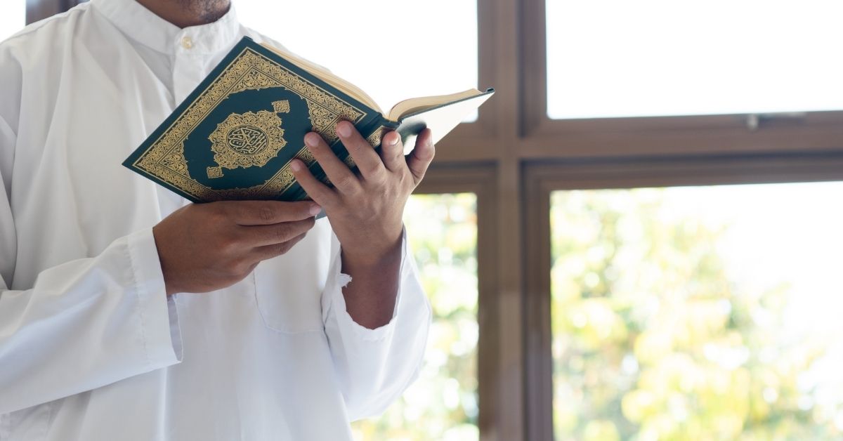Waspada, Inilah Bahaya Belajar Qur'an Tanpa Guru dan Pentingnya Bersanad