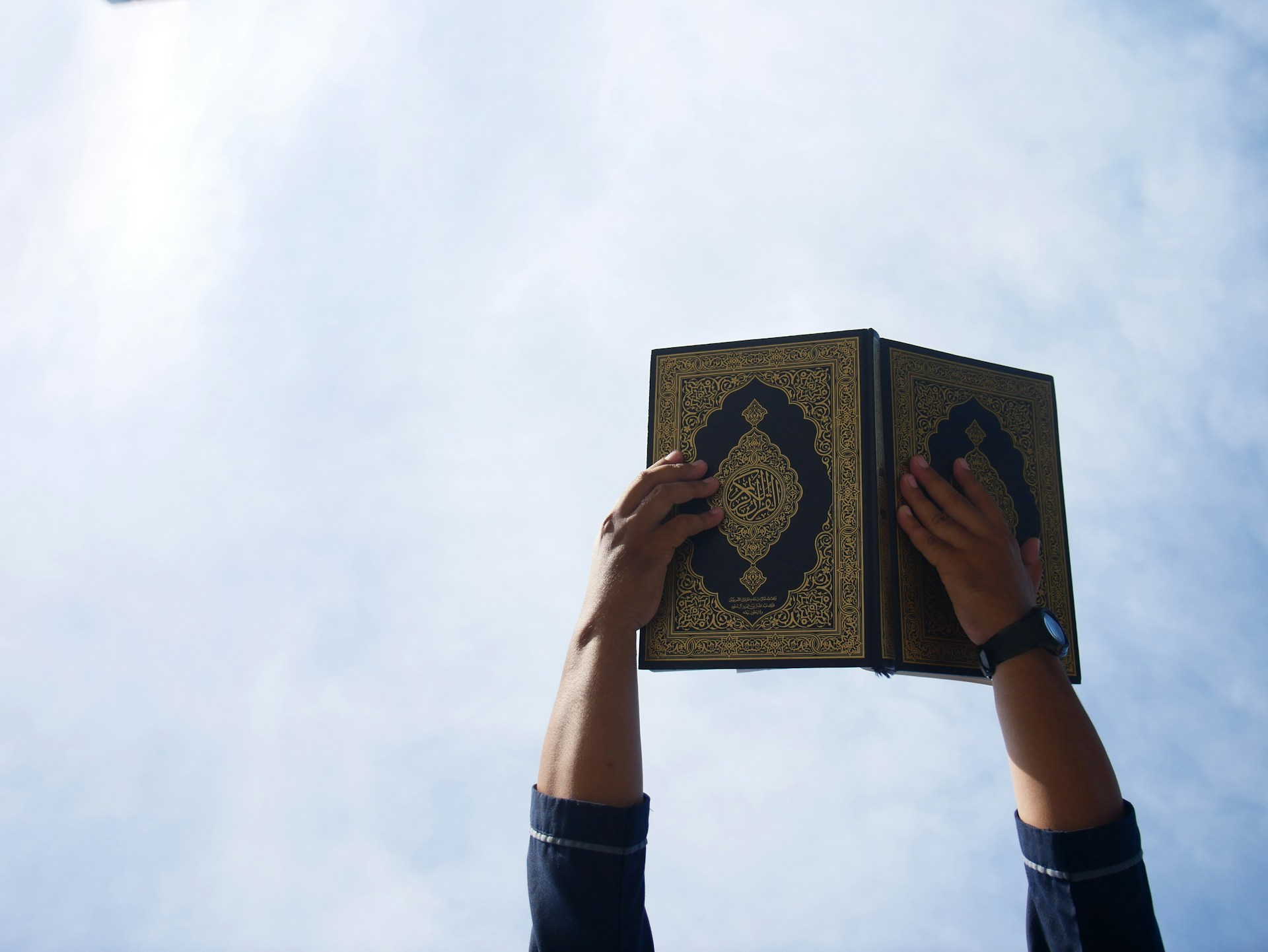 Syafaat Al-Qur’an bagi Penghafal yang Menjaga Sanadnya