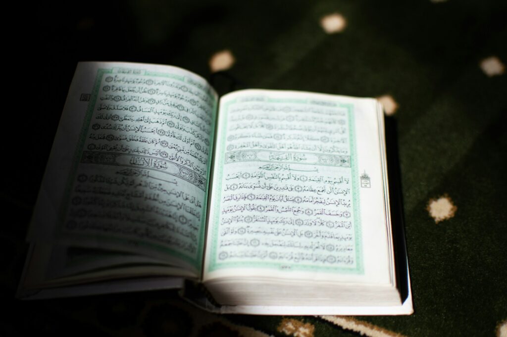Ayat Al-Qur'an tentang Kemerdekaan dan Maknanya bagi Kehidupan Kita