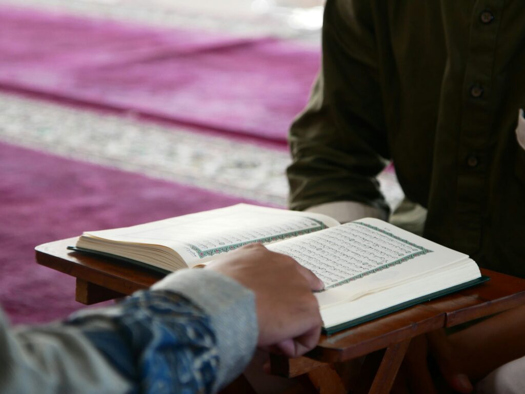 Rumus Menghafal Al-Qur'an yang Mudah Dipraktikkan dan Dijaga Konsistensinya